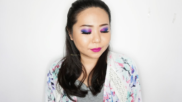 ROMANTIC PURPLE NEON MAKEUP TUTORIAL WITH URBAN DECAY ELECTRIC PALETTE A romantic neon purple makeup tutorial using Urban Decay Electric palette. A beautiful combination of purple, magenta and blue on the eyes.