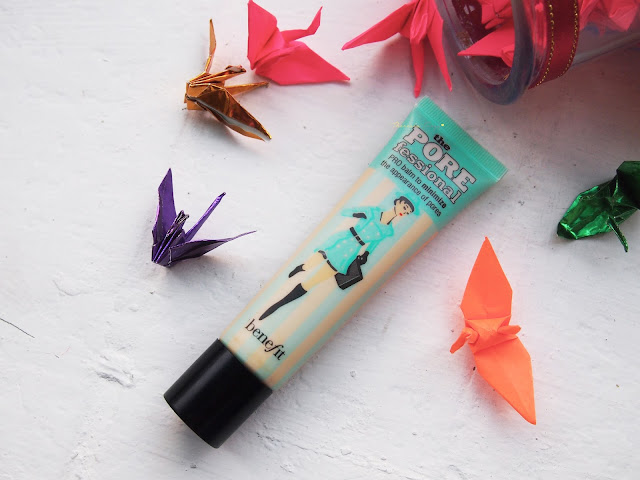 Get flawless skin with three main products from Benefit Cosmetics. The porefessional as the face primer to cover the pores, even out skin tone and oil control for the base to a flawless silky smooth skin. The hello flawless oxygen liquid foundation for a light weight build-able foundation on the skin that doesnt oxidize to even out the skin tone to give a flawless complexion. The hello flawless cover up powder can be used by its own or after foundation. It can be applied sheer or full coverage.