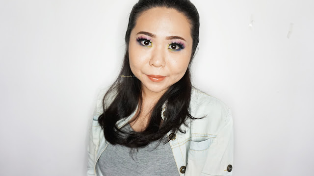 AQUATIC NEON (BLUE, PURPLE AND GREEN) MAKEUP TUTORIAL WITH URBAN DECAY ELECTRIC PALETTE The aquatic neon color makeup inspired by the mermaid, the corals and the sea using Urban Decay Electric Palette. A combination of neon purple and blue with green and yellow on the eyes.