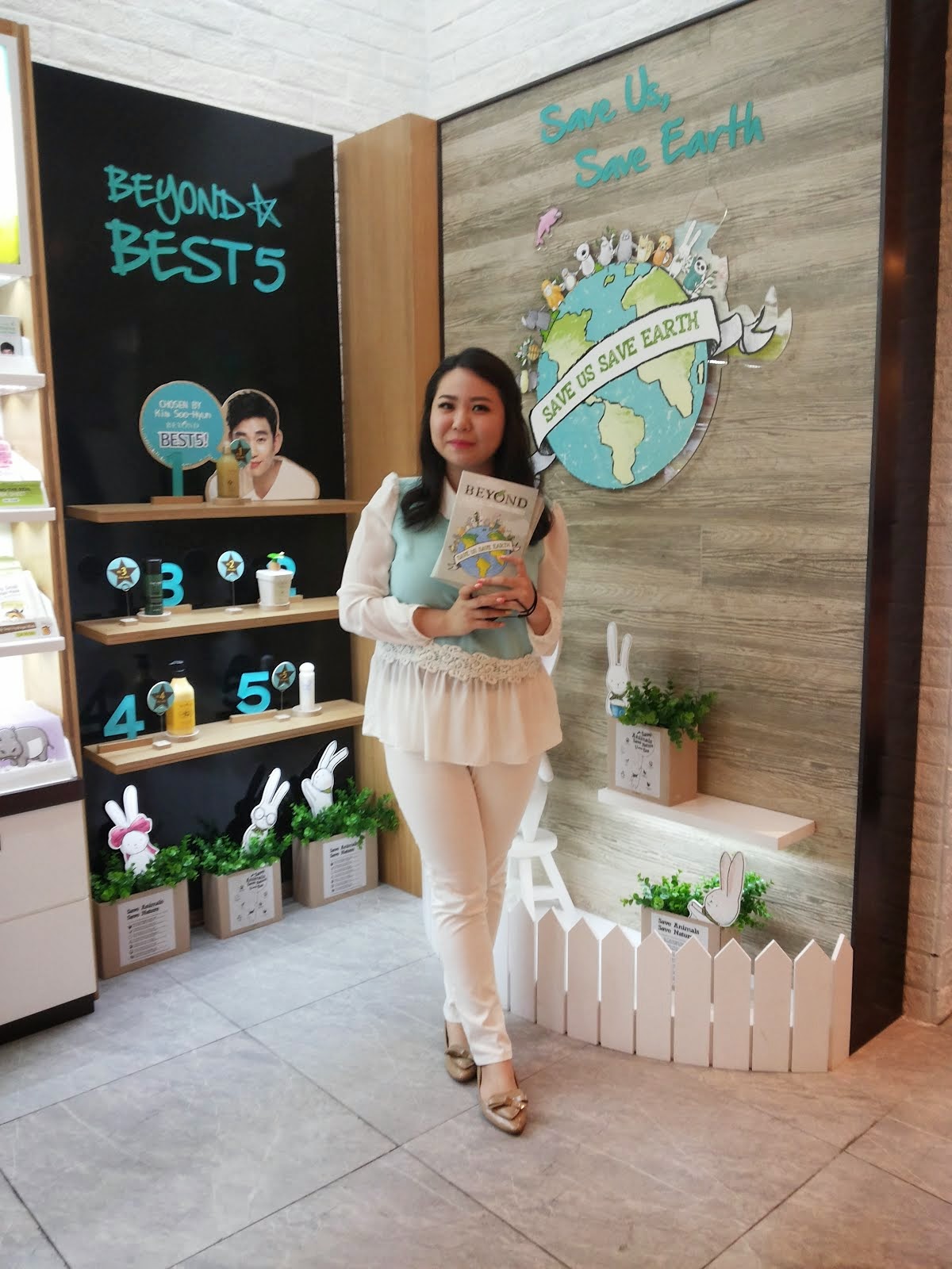 HOSTING BEYOND BEAUTY BLOGGERS EXPOSURE EVENT