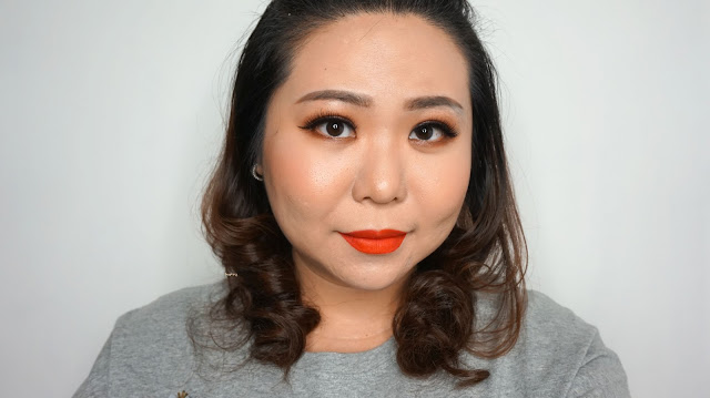 Pixy Lip cream in 01 chic rose and 03 classic red. Price RP 45.000. The consistency, the color pigmentation and staying power is amazingly high! Lightweight on the lips and the scent is sweet. It is easy to blend and spread on the lips. Settles into the lips quickly and doesnt leave sticky residue.
