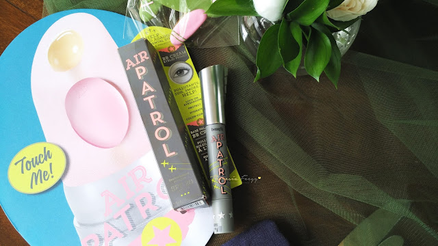 BENEFIT COSMETICS AIR PATROL BB CREAM EYELID PRIMER REVIEW Benefit Cosmetics Air Patrol BB Cream Eyelid Primer defend eyelids from unfriendly skies. With SPF20 and enviro-defend complex, the new innovative eye primer from Benefit Cosmetics protects the eyelids with its skincare ingredients, prevent the color from creasing and even out the eyelid color. With its cushion calm tip that inspired from mattress and pillow based on gel, it gives a soothing application. Top eye primer that intensify the eyeshadow, long lasting and budge-proof.
