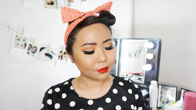 EASY AND QUICK PIN UP LOOK VINTAGE INSPIRED MAKEUP TUTORIAL WITH MAKEUP REVOLUTION FLAWLESS MATTE EYESHADOW PALETTE Pin Up Vintage easy steps makeup tutorial. Let me teach you how to get this pin up easy look. A fun vibrant and woman empowering look and this can be used as halloween makeup too! Using Makeup Revolution palette, i will be showing you hw to use matte shadows properly. Contact me, makeup artist based in Jakarta for halloween or beauty makeup.