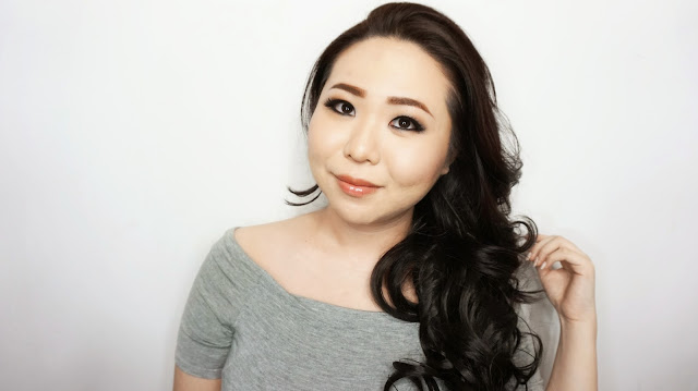 a natural color lipgloss perfect for daily and night look. a non sticky formula, with a medium pigmentation that is build-able, easy to remove and leave no sticky residue on the lips, it is the  MISSLYN RICH COLOR GLOSS IN 176. 