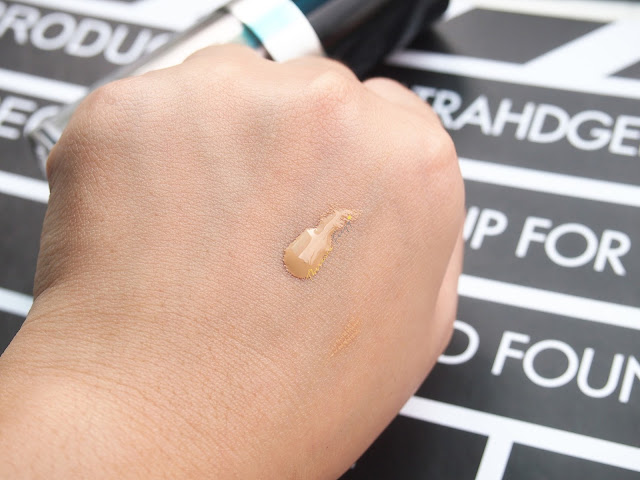 MAKE UP FOR EVER PROFESSIONAL PARIS ULTRA HD INVISIBLE LIQUID FOUNDATION IN Y315 REVIEW AND SWATCH MUFE ULTRA HD INVISIBLE LIQUID FOUNDATION for oily and dry skin. A light weight water based formula liquid foundation that gives a high coverage to fix the skin problem and moisturizing. This is the developed range from the previous HD Foundation. It blends easily onto the skin and doesnt sets into fine line. The best foundation for oily and dry skin.