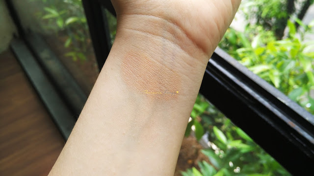 BENEFIT COSMETICS AIR PATROL BB CREAM EYELID PRIMER REVIEW Benefit Cosmetics Air Patrol BB Cream Eyelid Primer defend eyelids from unfriendly skies. With SPF20 and enviro-defend complex, the new innovative eye primer from Benefit Cosmetics protects the eyelids with its skincare ingredients, prevent the color from creasing and even out the eyelid color. With its cushion calm tip that inspired from mattress and pillow based on gel, it gives a soothing application. Top eye primer that intensify the eyeshadow, long lasting and budge-proof.