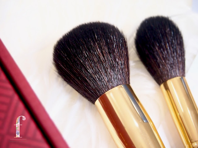 LAMICA X BUBAH ALFIAN MAKEUP BRUSH SET REVIEW Lamic x Bubah Alfian makeup limited brush set. A very affordable set with a high quality brushes that are often used by Bubah himself, perfectly crafted for beginners and professionals in makeup industry, together with a soft yet dense bristles that picks up products and spread them smoothly without fall out to give a good color pay off on the skin.