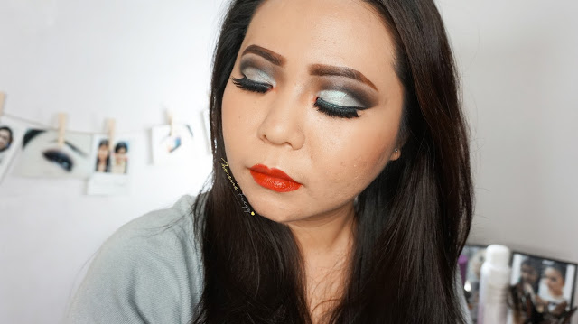 DISNEY VILLAIN HALLOWEEN INSPIRED LOOK- CRUELLA DE VIL BEAUTY MAKEUP TUTORIAL An easy beautiful halloween makeup inspired by disney villain, Cruella De Vil. A combination of purple and green on the eyes with a natural lips are perfect for you who wants to go as a disney villain this halloween. Come and Join my Makeup and Hairdo Course to learn the technique with Theresia Feegy in Jakarta. Available for Personal Makeup Course, Advance Intense Pro Makeup Course, One Day Wedding Makeup Course and Basic Hairdo Course. For pricing and inquiries, kindly email to muses.wonderland@yahoo.com