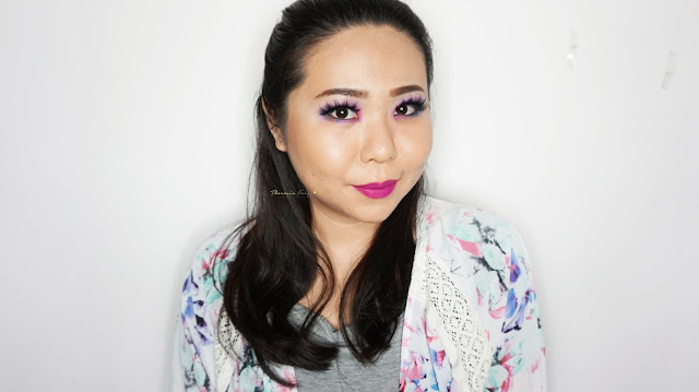 ROMANTIC PURPLE NEON MAKEUP TUTORIAL WITH URBAN DECAY ELECTRIC PALETTE A romantic neon purple makeup tutorial using Urban Decay Electric palette. A beautiful combination of purple, magenta and blue on the eyes.