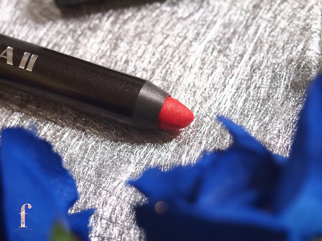ULTIMA II CRAYON CREAM EYE POSH #03LOVING AND CRAYON LIP POSH FIX #03WITTY are very easy to spread and blend. The lipstick contains collagen and vitamen E! They have a high color pigmentation. The texture is very buttery and smooth. Lightweight too!