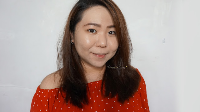 PRIVIA U V-FACE BLEMISH BALM WHITENING REVIEW PRIVIA U V-FACE BLEMISH BALM WHITENING works best for a pink undertone skin. It brightens and whitens the skin complexion giving it a radiant glow result. it has a thick creamy consistency that gives a high coverage on the dark spots, uneven skin tone and fine lines. It says it helps to make the skin face into a V-shape.