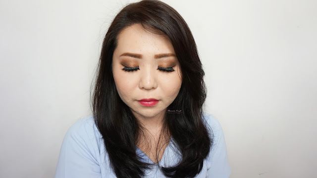 the best soft neutral eyeshadow quad for a daily wear with the perfect pink magenta undertone moisturizing lipstick. A high pigmented eyeshadows in browns and nudes with a high moisturizing colored lipbalm. STUDIO MAKEUP SOFT BLEND EYESHADOW QUARTET IN 05 NUDE ILLUSIONS AND STUDIO MAKEUP SMOOTH COLOR LIP CRAYON IN 03 FRUIT PUNCH REVIEW, MAKEUP TUTORIAL, SWATCHES AND PHOTO. i am available for makeup and hairdo service together with makeup class in Jakarta. kindly contact me. 