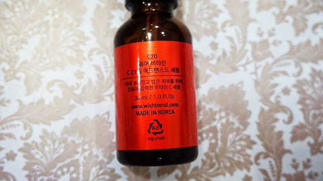 The best Vitamin C serum for a glowing and bright healthy skin. It helps to reduce fine lines, improved acne scars and fade away the dullness on the skin.