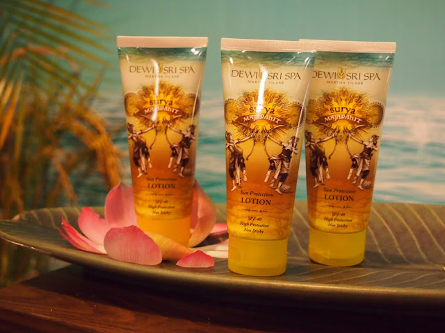 The best sun care products in Indonesia with a complete after sun care series from Dewi Sri Spa Martha Tilaar called Surya Majapahit. The range is a complete products consisting of Cooling Shower Gel with a menthol sensation and a great fresh scent, Sun Protection Lotion spf 40 and Soothing Body Gel that is lightweight and absorb really fast into the skin. A summer vacation must have to protect the skin from the sun with a cooling sensation to cool down the exposed skin to the sun. These are practical to be carried and easy to find at all martha tilaar store.
