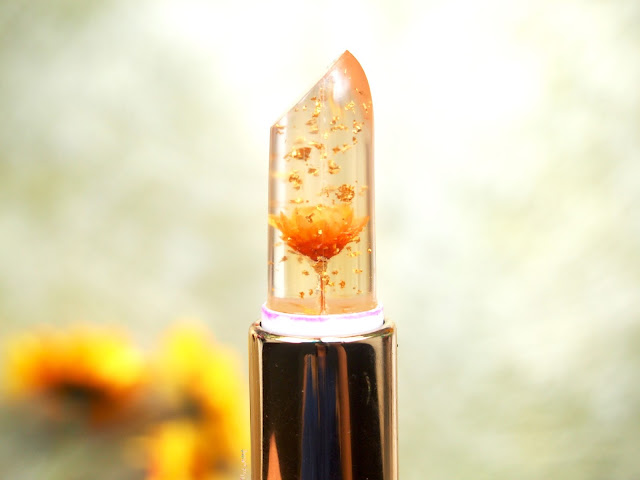 Kailijumei lipstick is a gorgeous looking lipstick. Only pink shade. It is moisturizing, soft, smooth and lightweight. It also long lasting. The packaging is innovative with a click at the top of the case.  