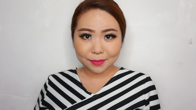 Wardah Exclusive Matte Lip Cream, the new lip range from Wardah Beauty, with three different colors of red, pink and nude, the price is RP 59.000. Wardah Exclusive Matte Lip Cream is lightweight, not sticky, vibrant color, dries quickly onto the lips and no strong smell.