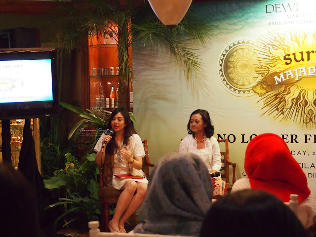 The best sun care products in Indonesia with a complete after sun care series from Dewi Sri Spa Martha Tilaar called Surya Majapahit. The range is a complete products consisting of Cooling Shower Gel with a menthol sensation and a great fresh scent, Sun Protection Lotion spf 40 and Soothing Body Gel that is lightweight and absorb really fast into the skin. A summer vacation must have to protect the skin from the sun with a cooling sensation to cool down the exposed skin to the sun. These are practical to be carried and easy to find at all martha tilaar store.