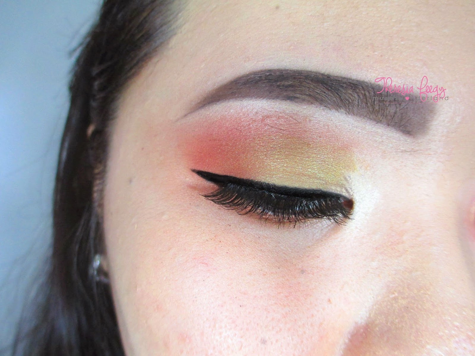 SARIAYU COLOUR TREND 2015: INSPIRASI PAPUA REVIEW (EYESHADOW #P02 #P03 / LIPSTICK #P01 #P02 #P03)