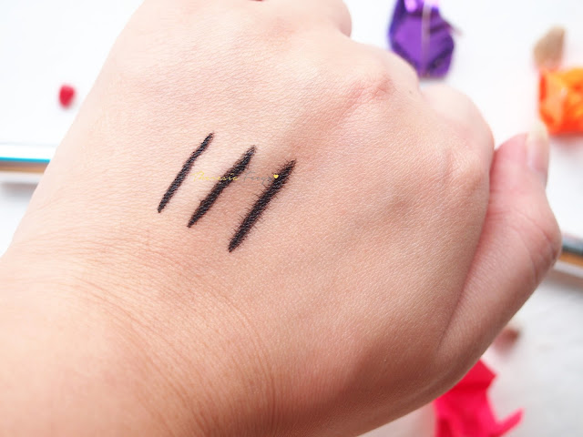 REVIEW WARDAH EYEXPERT OPTIMUM HI-BLACK LINER REVIEW WARDAH EYEXPERT OPTIMUM HI-BLACK LINER untuk eyeliner yang hitam memekat, konsisten, tinggi akan pigmentasi dan tahan lama di mata. Produk kosmetik dari Indonesia.