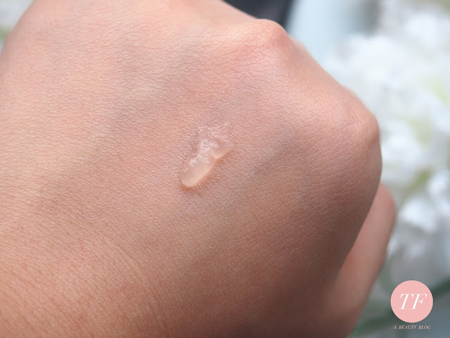 LT PRO FOUNDATION PRIMER. It doesnt really meet my expectation. It is pretty watery for a primer, it doesnt have the power to cover the pores however, it helps with the makeup to stay longer, it is easy to blend and spread, it finishes matte quickly and you only need a pea size for the whole face. 