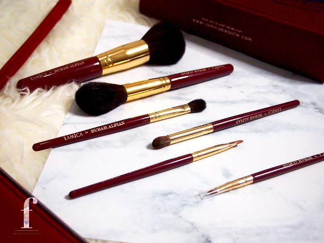 LAMICA X BUBAH ALFIAN MAKEUP BRUSH SET REVIEW Lamic x Bubah Alfian makeup limited brush set. A very affordable set with a high quality brushes that are often used by Bubah himself, perfectly crafted for beginners and professionals in makeup industry, together with a soft yet dense bristles that picks up products and spread them smoothly without fall out to give a good color pay off on the skin.